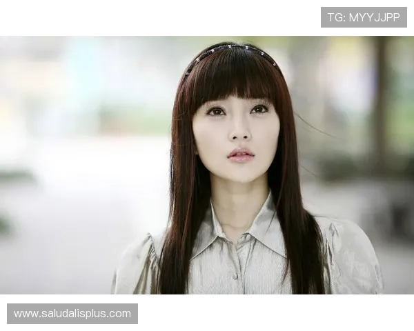 星空娱乐网：提供全面深度的影视剧评论与明星访谈内容